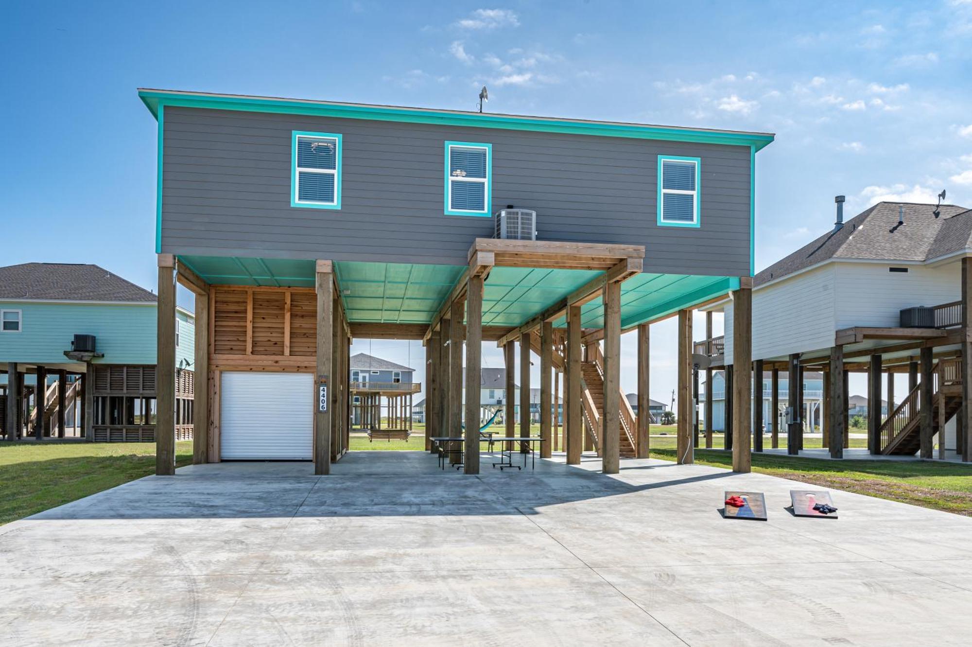 Stylish 4Br Crystal Beach Retreat Walk To Beach Bolivar Peninsula Buitenkant foto