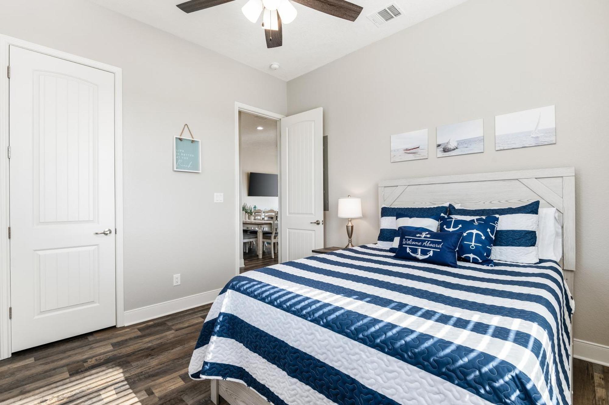 Stylish 4Br Crystal Beach Retreat Walk To Beach Bolivar Peninsula Buitenkant foto